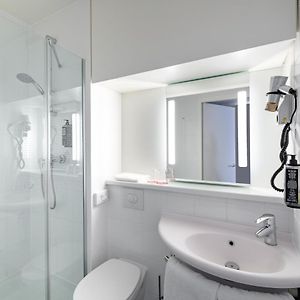 Zimmer mit zwei Einzelbetten